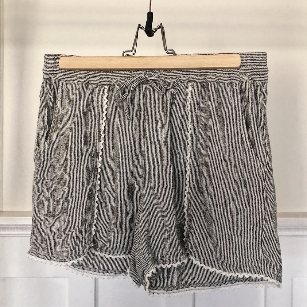 CASLON linen black & white striped shorts- Small